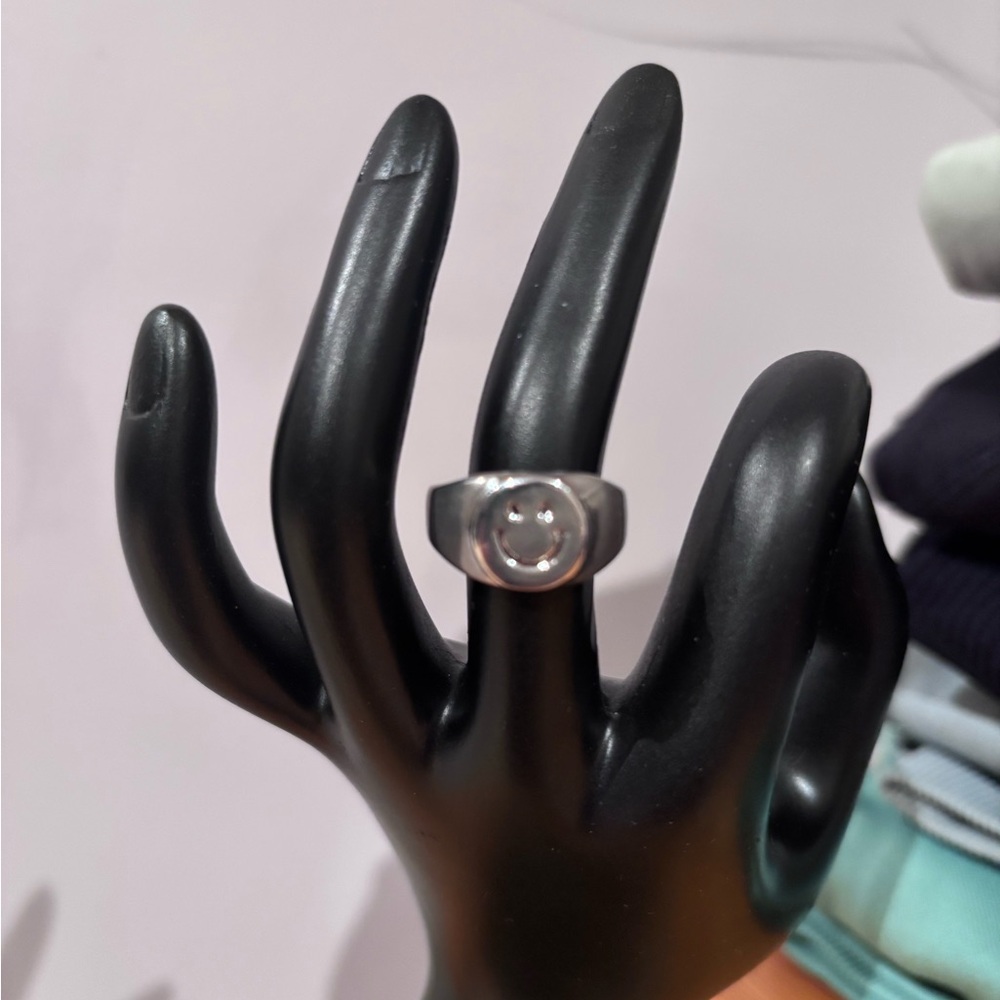 Elegant Silver Ring